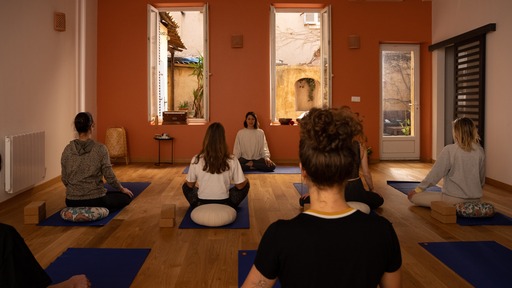 yoga femme